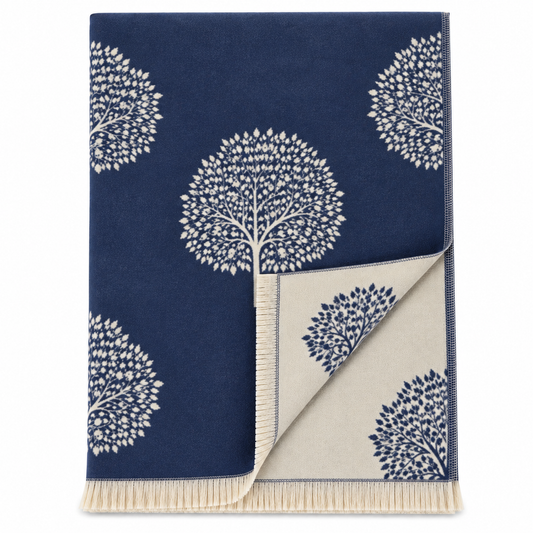 Welsh Woollens Original Tree Super Soft Stole Navy/Cream